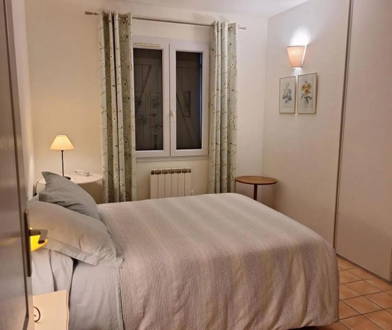 Belle Maison Jardin Piscine Pres Avignon Villeneuve-les-Avignon 0*,