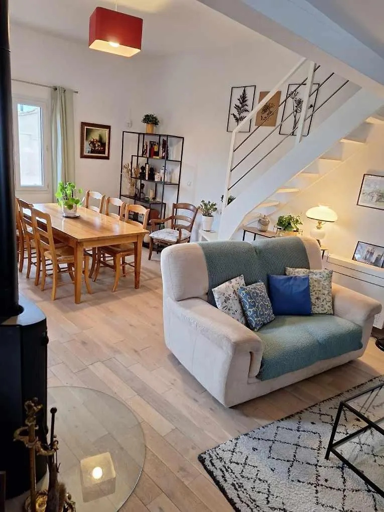 Belle Maison Jardin Piscine Pres Avignon Villeneuve-les-Avignon Holiday home