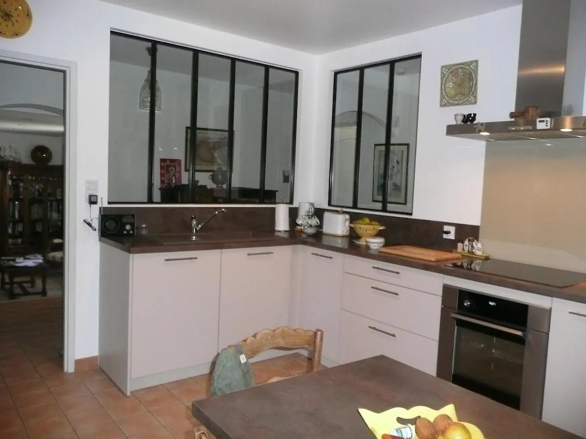 Belle Maison Jardin Piscine Pres Avignon Villeneuve-les-Avignon 0*,